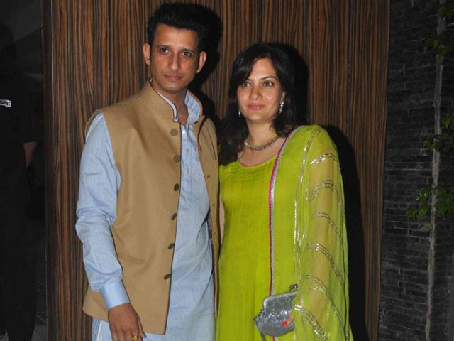 Sharman Joshi With  Wife Prerana 