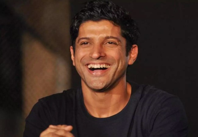  Farhan Akhtar पहिल्याच सिनेमासाठी राष्ट्रीय पुरस्कार पटकवणारा प्रतिभावान दिग्दर्शक, अभिनेता फरहान अख्तर