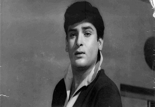  Shammi kapoor: ‘या’ मुलींनी शम्मी कपूरचे फुटबॉल करीअर संपुष्टात आणले?