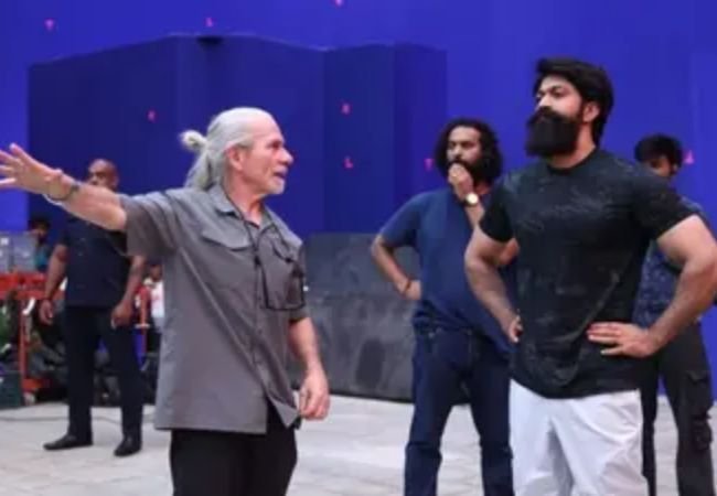 yash on ramayana movie set