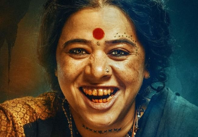 Anita Date : “रस्त्यात चालणारी ती एक बाई आणि चकवा…”