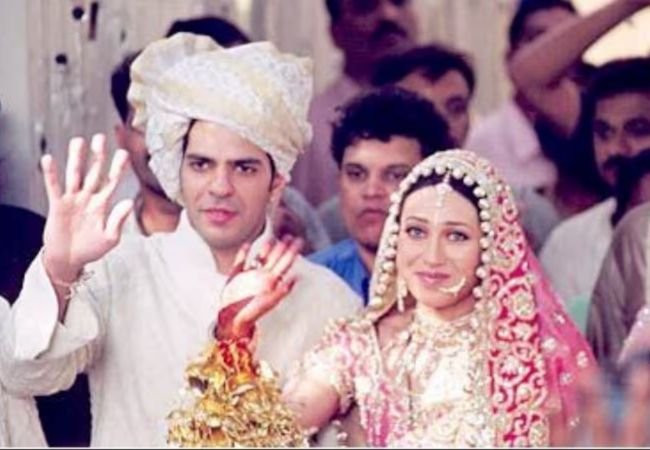 Karishma Kapoor : बॉलिवूडमधला महागडा घटस्फोट ते अभिनेत्रीचा सौदा; मॅरेज लाईफ होती धोक्यात!