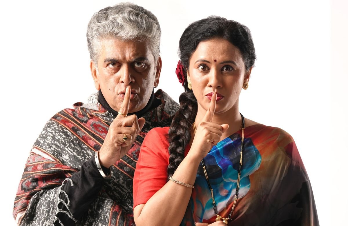 Girish Oak & Shweta Pendse Together