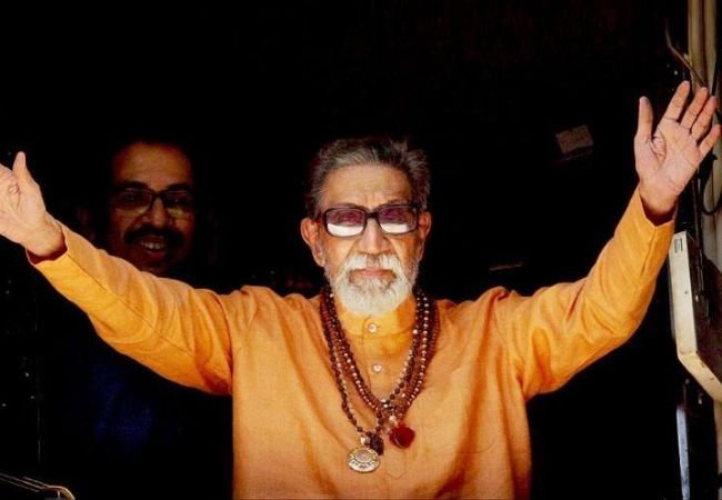  Balasaheb Thackeray ‘या’ ज्येष्ठ अभिनेत्रीला म्हणायचे भूत