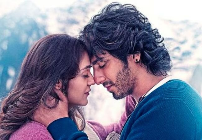 Saiyaara : बॉक्स ऑफिसवर ‘सैयारा’ची जोरदार बॅटिंग ४ दिवसांत कमावले ‘इतके’ कोटी!