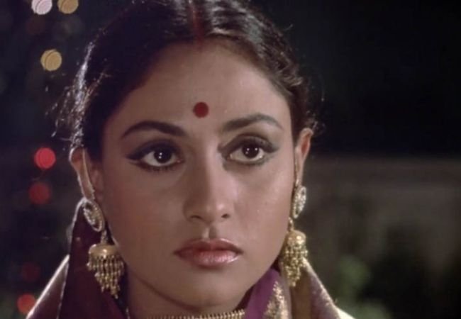 उपहार : Jaya Bachchan यांच्या मुग्ध अभिनयाने नटलेला अप्रतिम चित्रपट!