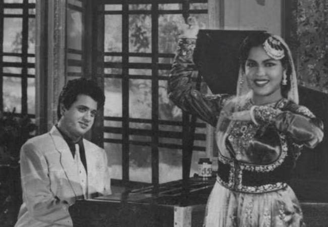 हॉलीवूडची कॉपी केल्यामुळे ‘या’ हिंदी सिनेमाच्या सर्व प्रिंट्स कोर्टाने संपूर्णपणे नष्ट करून टाकल्या होत्या!