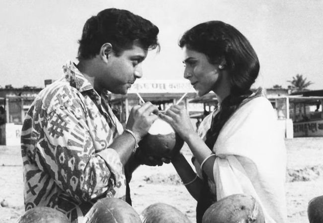  Supriya Pilgoankar : सबनीस ते पिळगांवकर होण्यापर्यंतचा फिल्मी प्रवास…