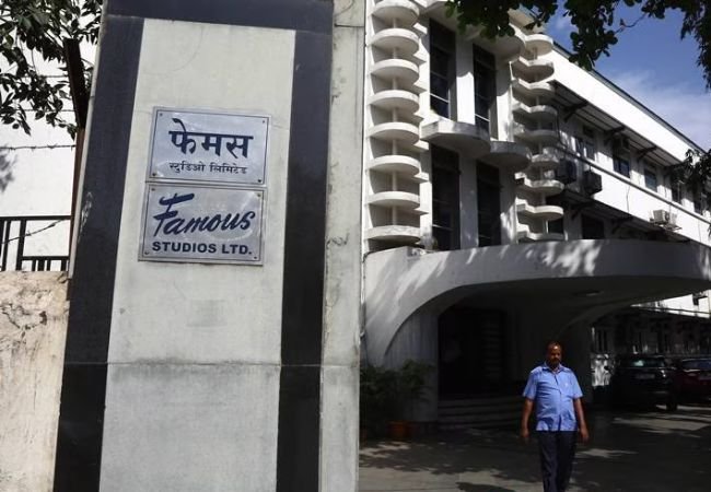 Famous Studio आता पडद्याआड चालला!
