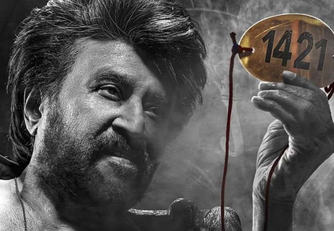  Rajinikanth यांच्या कुली चित्रपटाने पार केला ५०० कोटींचा आकडा!