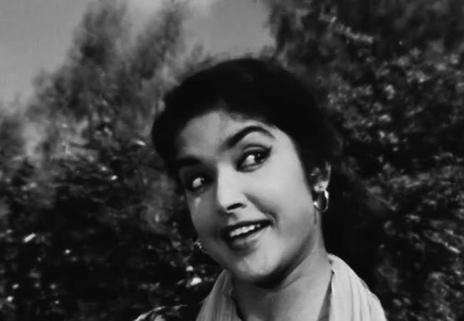  Shubha Khote : “इंडस्ट्रीत इतकी वर्ष काम करुनही माझं खरं नाव…”; ज्येष्ठ अभिनेत्रीने व्यक्त केली खंत