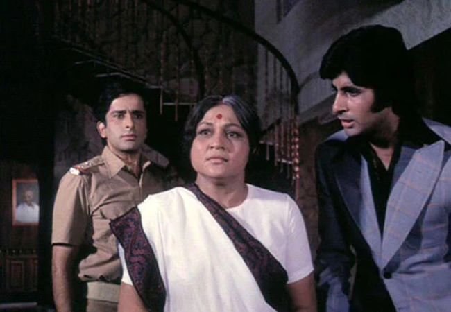  एकावन्न वर्षे झाली, ये Deewar तुटेगी नहीं…