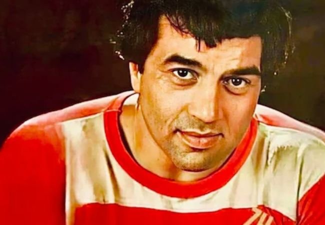  Dharmendra ने ‘त्या’ रात्री तब्बल शंभर पत्रे लिहून पोस्ट केली!